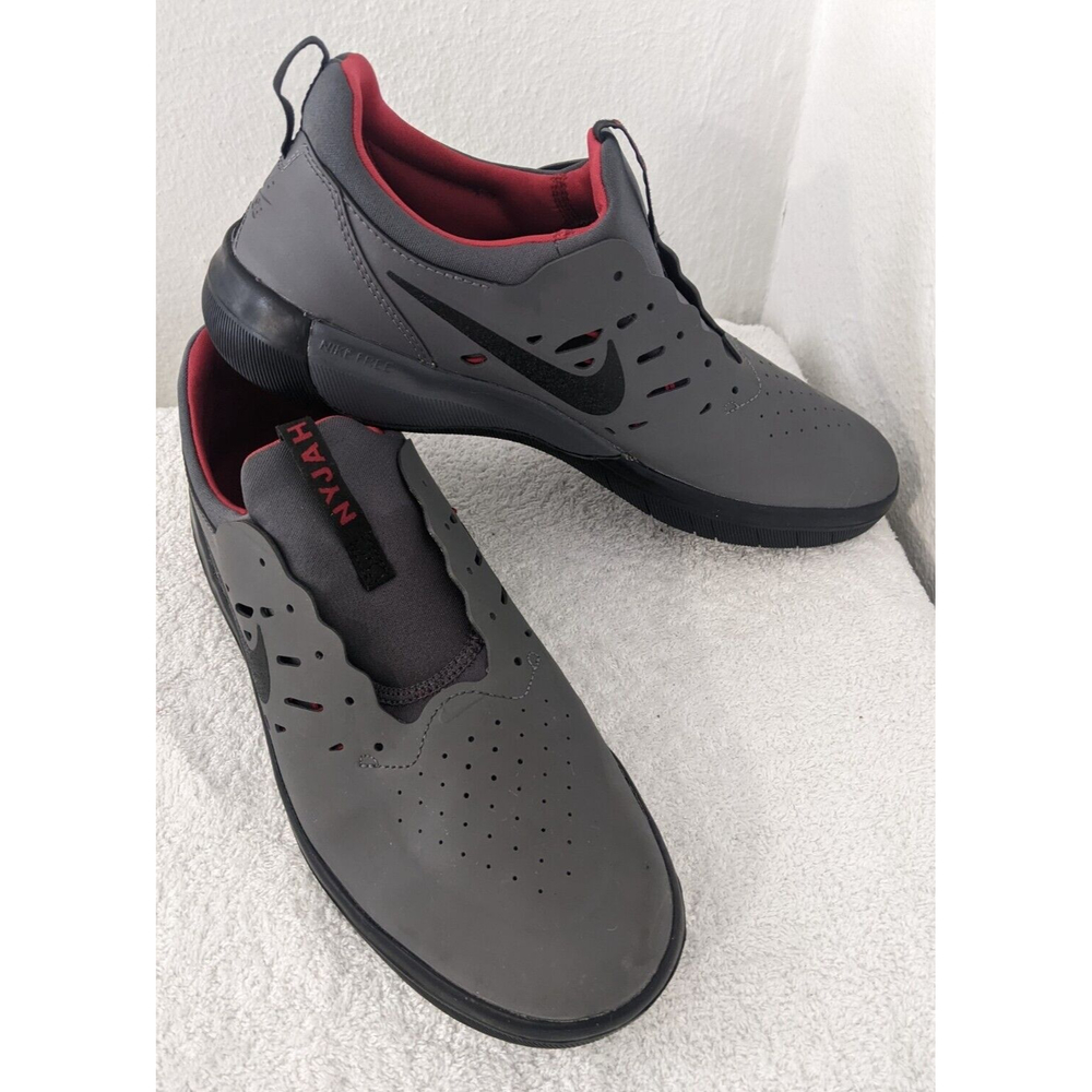 Nike SB Nyjah Free Mens Shoes Dark Gray Black Gym Red  AA4272-005 Sz 9.5